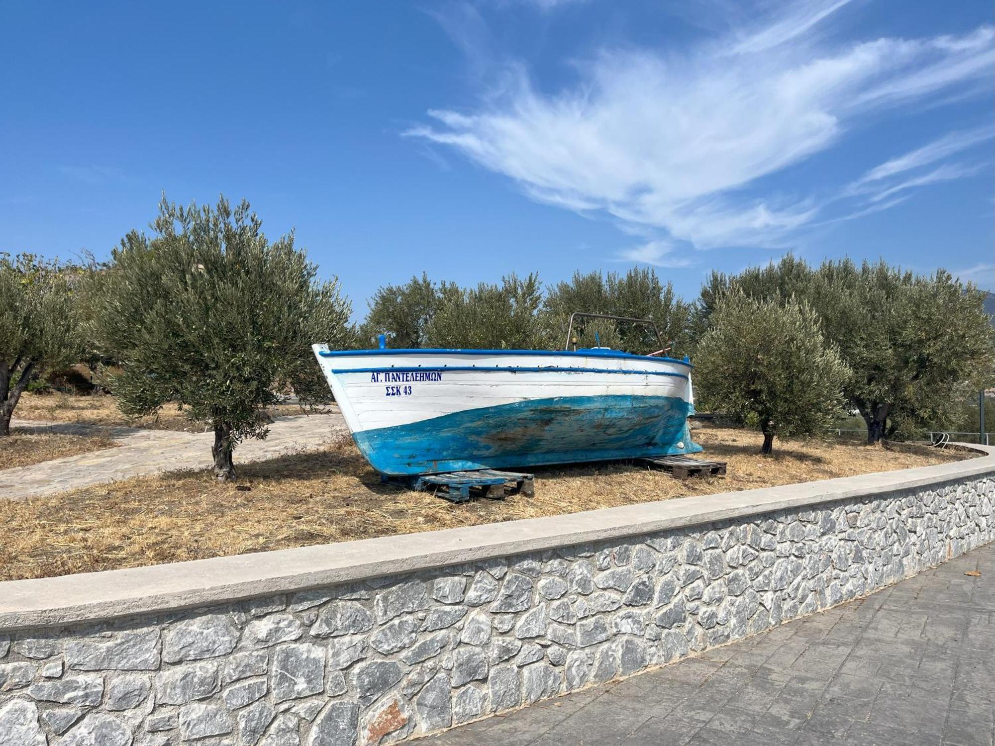 Hotel Defkalion Petra (Lesbos) Exterior foto